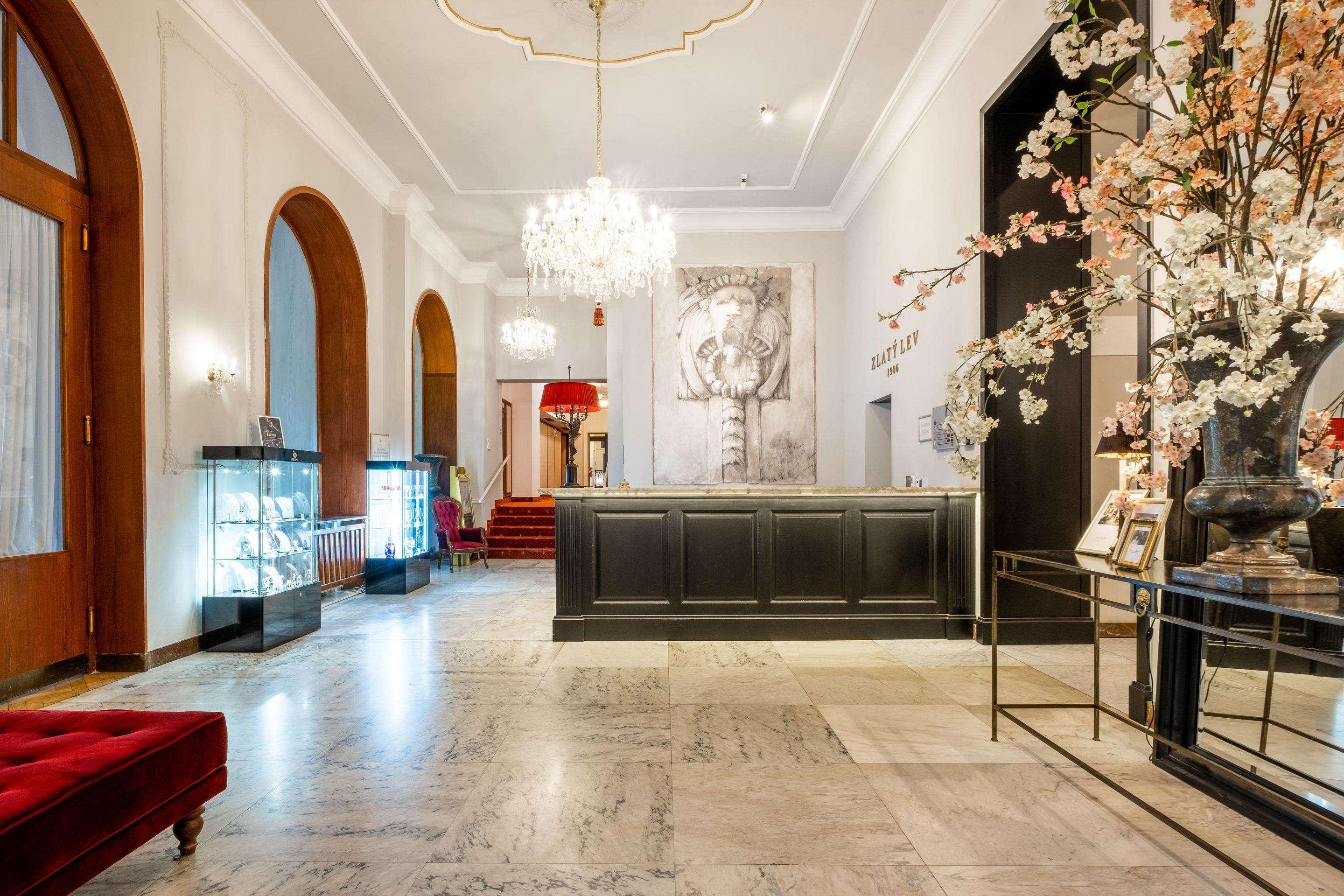 Clarion Grandhotel Zlaty Lev Liberec Exterior foto