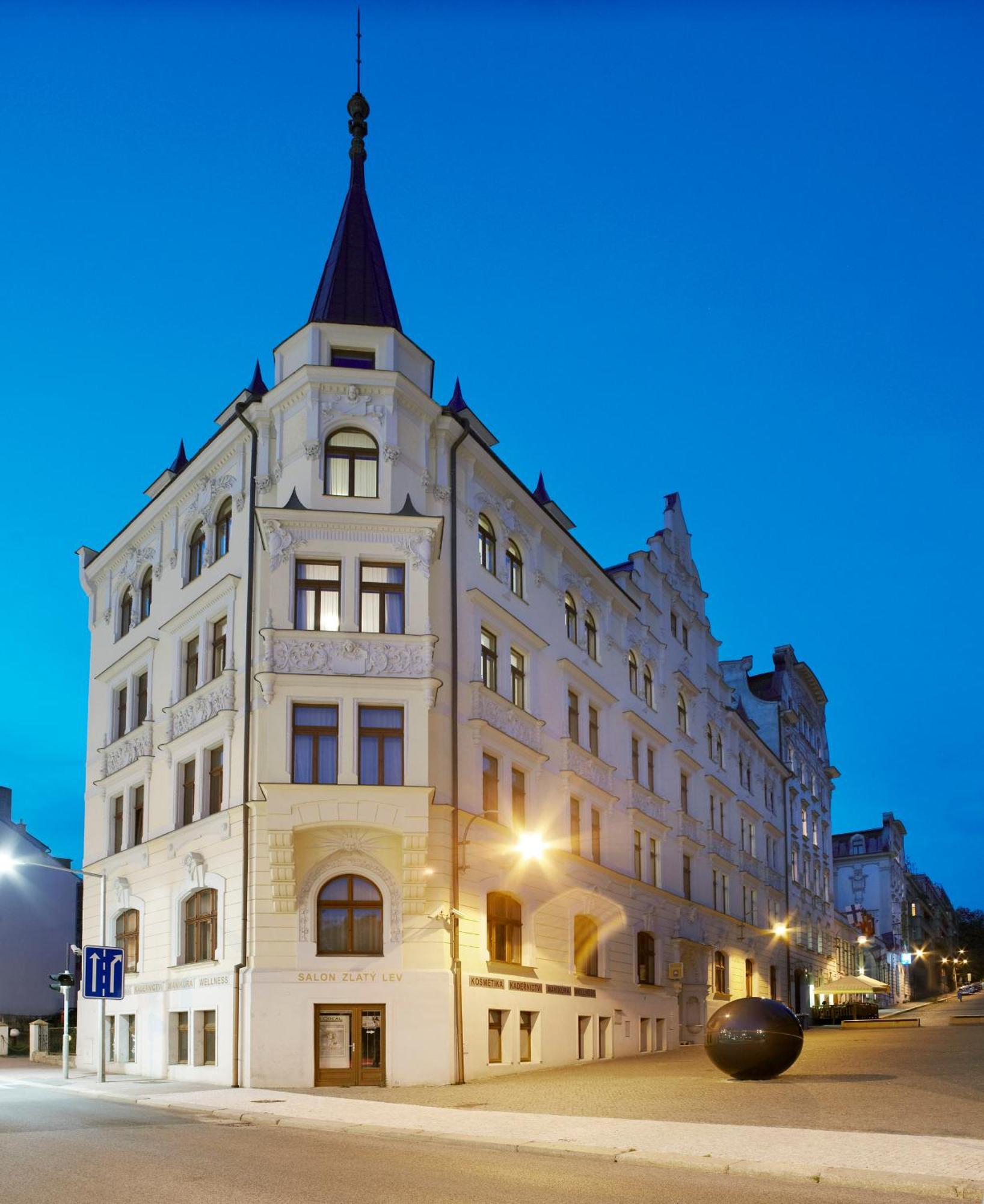 Clarion Grandhotel Zlaty Lev Liberec Exterior foto